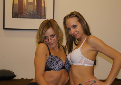 Sexcam Livegirl KatieCute+ReneShine